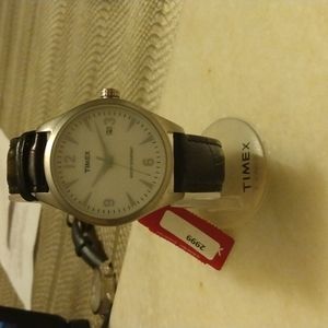 NEVER WORN Timex T2N531 Black Leather Watch